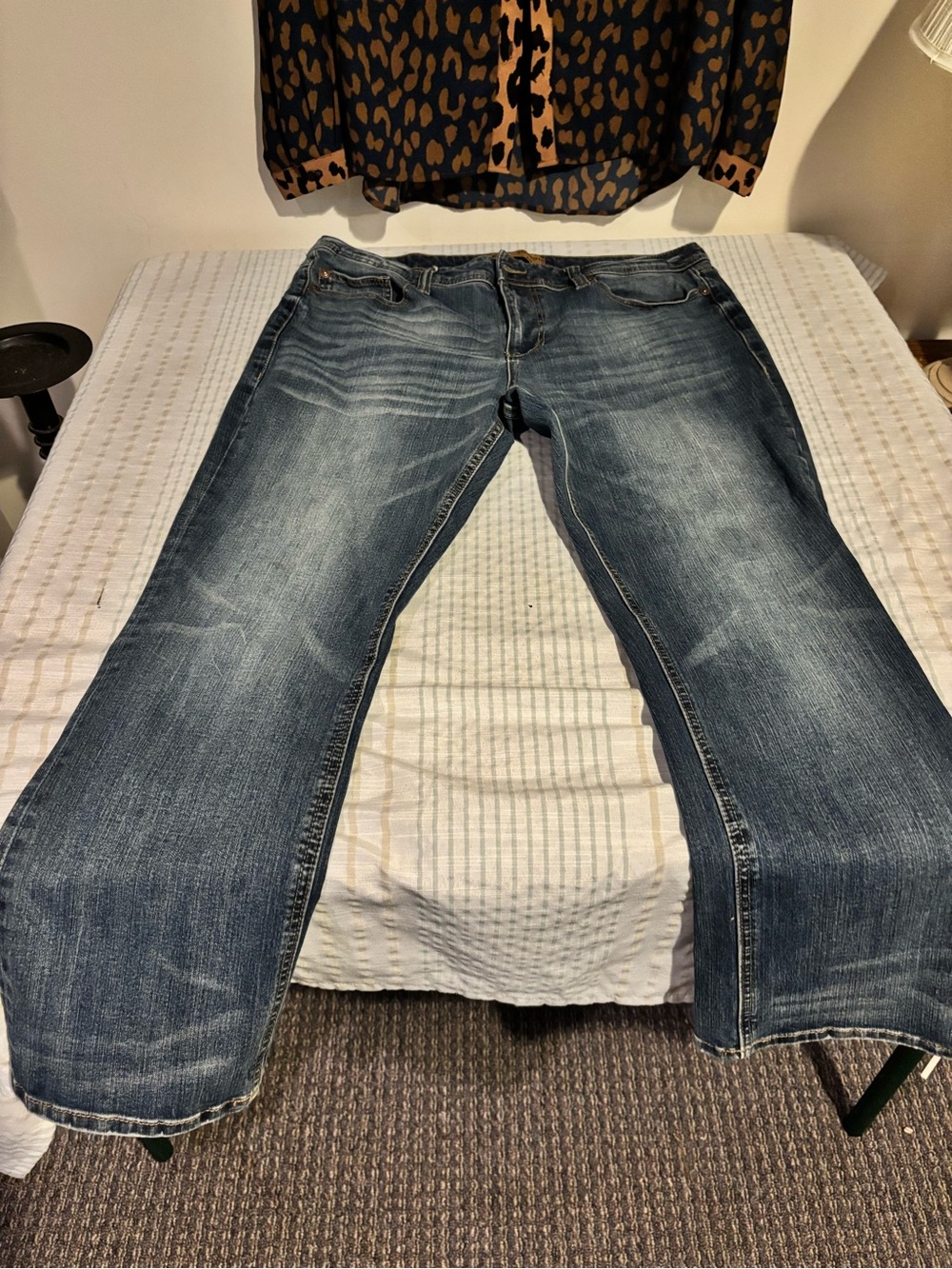 Seven7 Men's Blue Straight Leg Jeans